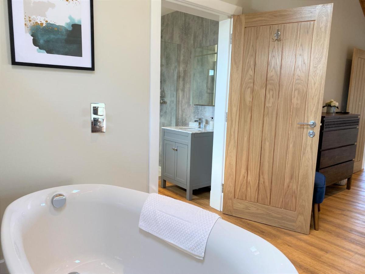 Pheasant Lodge With Hot Tub Forgandenny Buitenkant foto