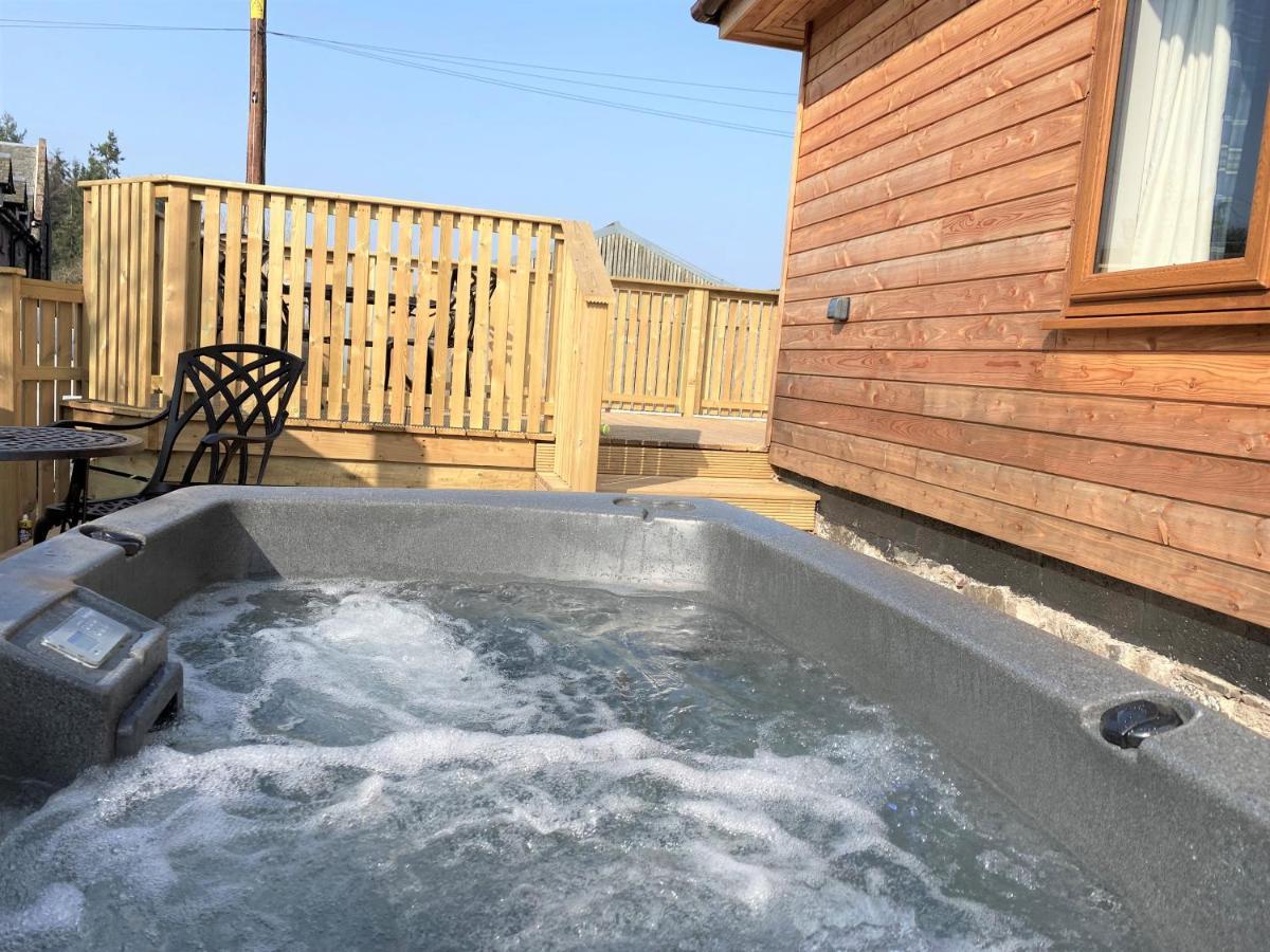 Pheasant Lodge With Hot Tub Forgandenny Buitenkant foto