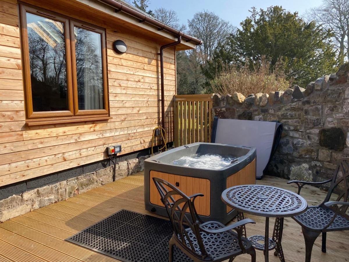 Pheasant Lodge With Hot Tub Forgandenny Buitenkant foto