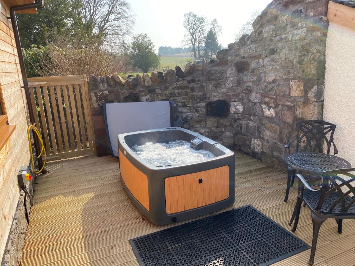 Pheasant Lodge With Hot Tub Forgandenny Buitenkant foto